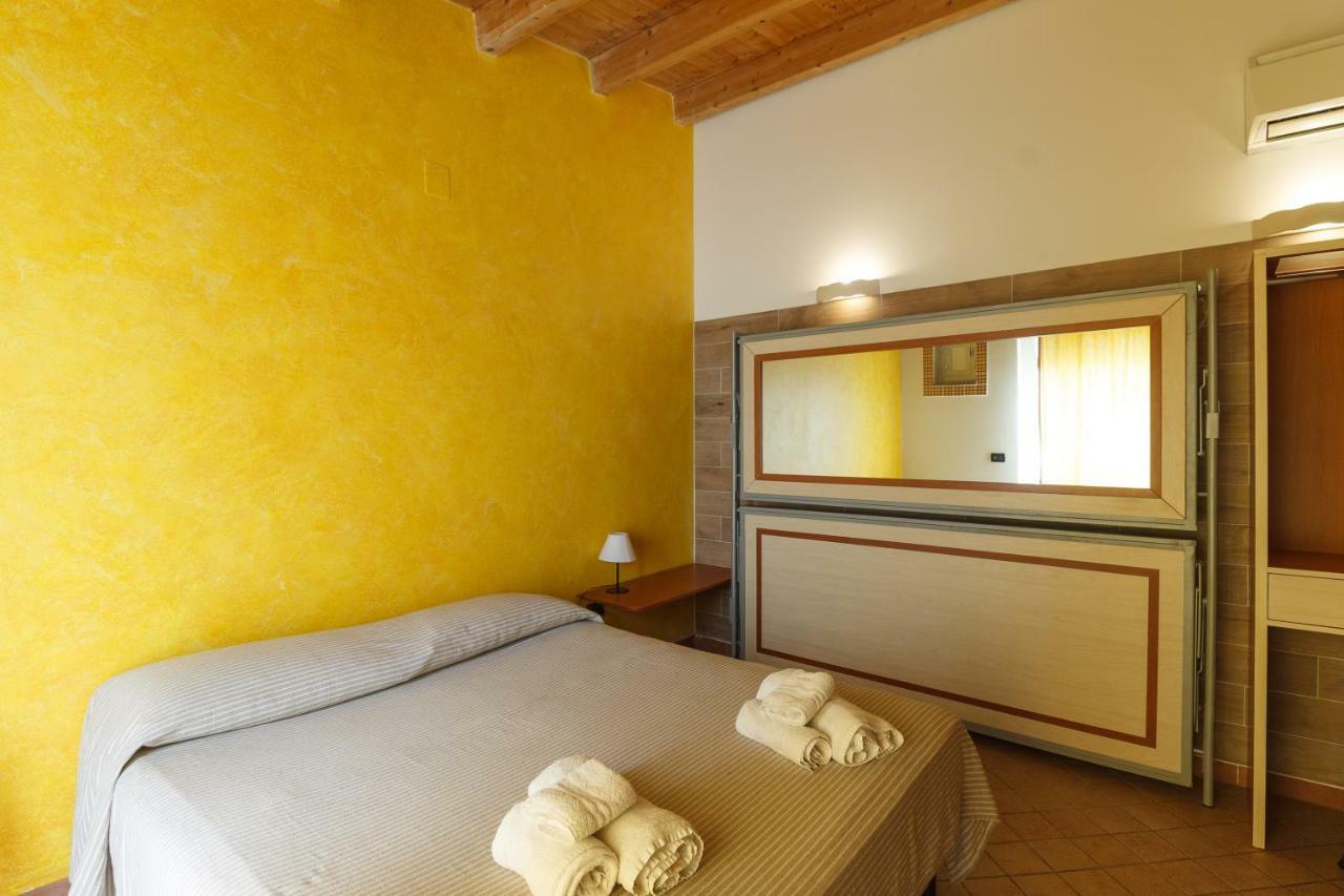 Agriturismo Il Gelsomino Ritrovato 밀라초 외부 사진